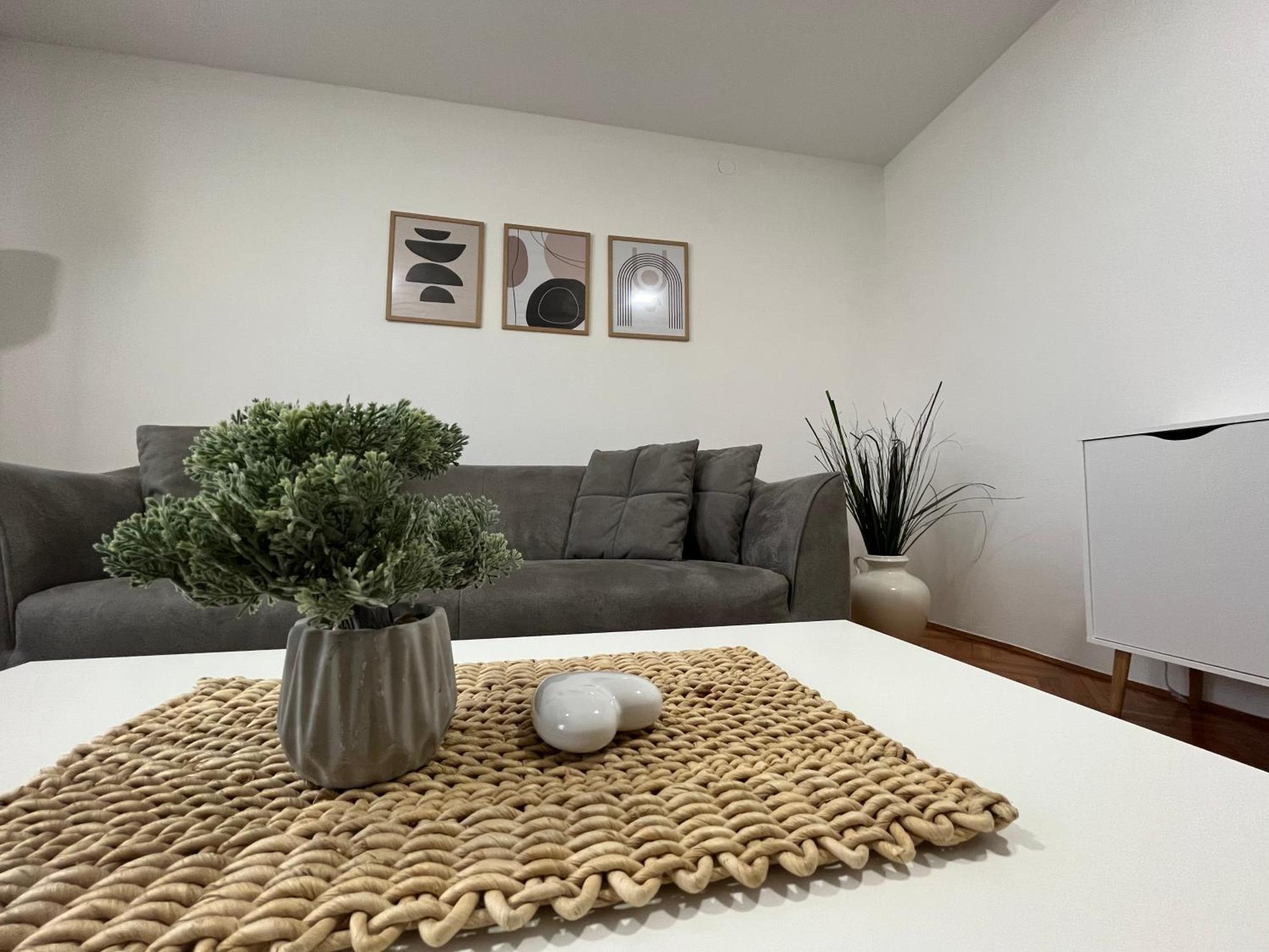 Apartman Mara Mala Subotica Exteriör bild